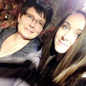 Meet your Posher, Monique